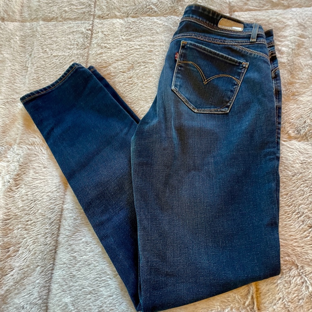 Levis Revel Slight Curve Skinny Jeans